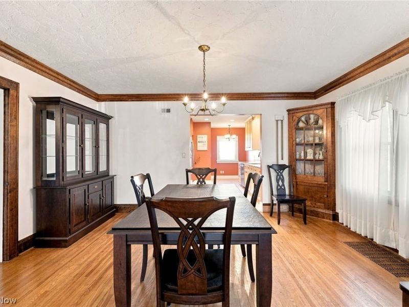 16208 Claire Avenue, Cleveland, OH 44111 Photo 10