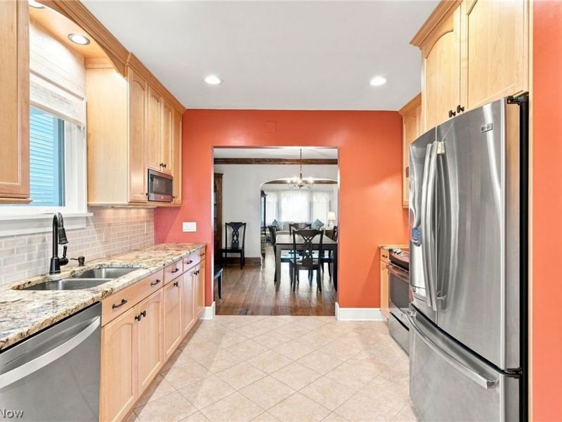 16208 Claire Avenue, Cleveland, OH 44111 Photo 17
