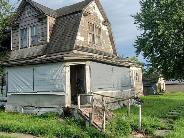 300 E Main Street, Brighton, IA 52540