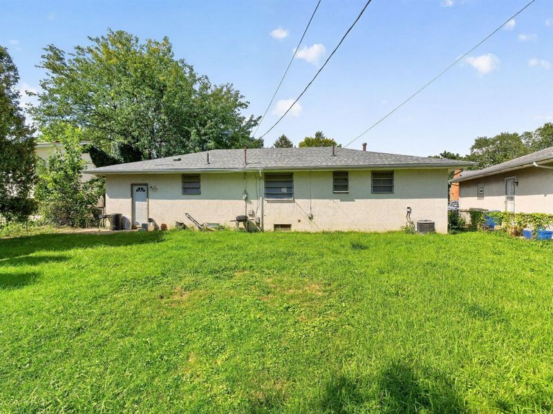 4381 E Mound Street, Columbus, OH 43227 Photo 7