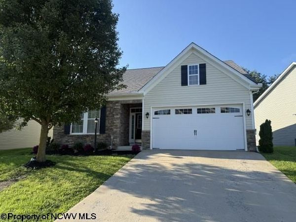 15 Ashbury Lane, Fairmont, WV 26554