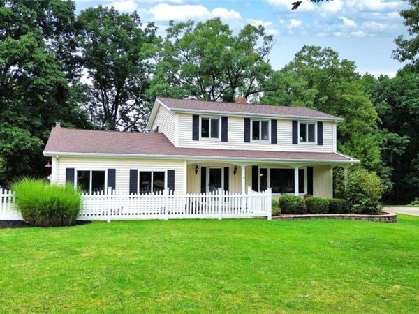 9145 Mercer Lane, Brecksville, OH 44141