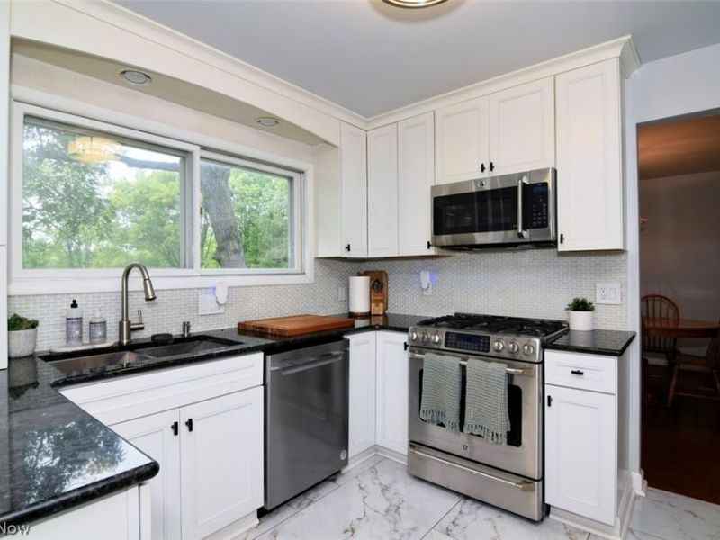 9145 Mercer Lane, Brecksville, OH 44141 Photo 14