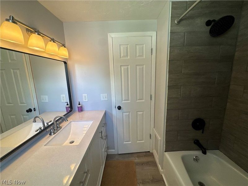 4173 Cambridge Avenue, Lorain, OH 44053 Photo 18