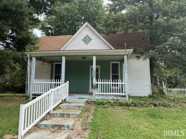 624 S 9th Street, Mitchell, IN 47446