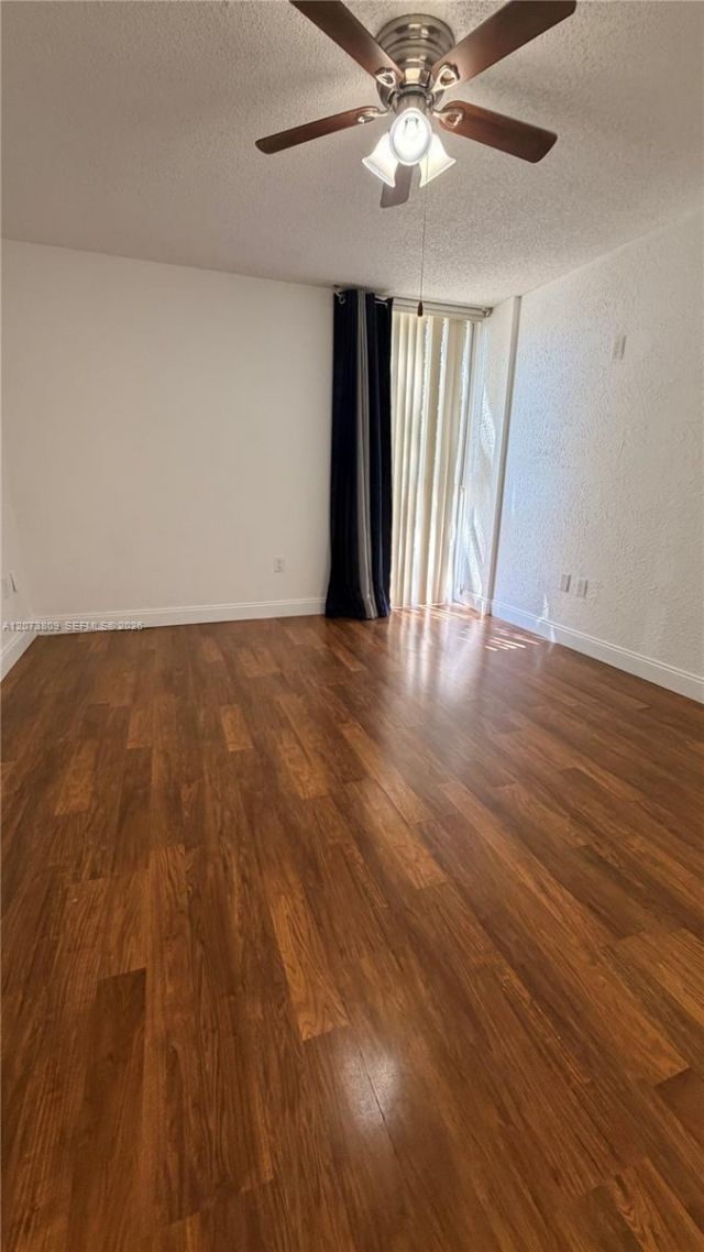 7075 NW 186th St, Unit C208, Hialeah, FL 33015 Photo