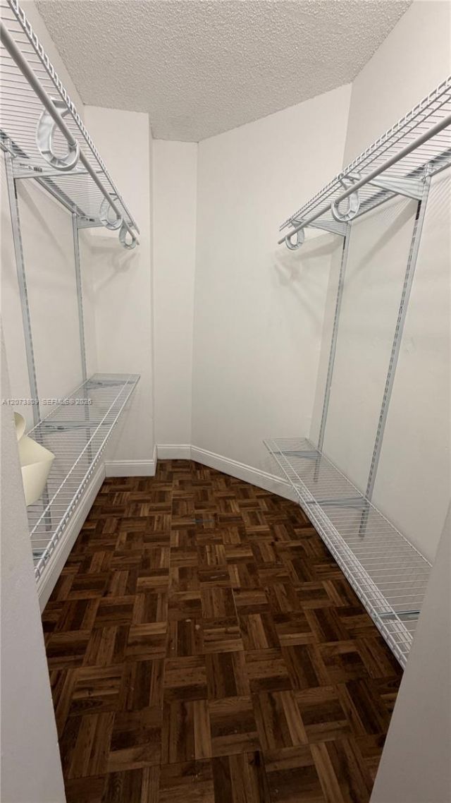 7075 NW 186th St, Unit C208, Hialeah, FL 33015 Photo