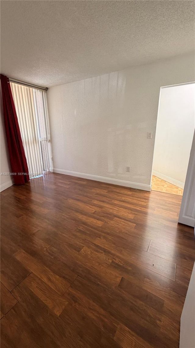 7075 NW 186th St, Unit C208, Hialeah, FL 33015 Photo