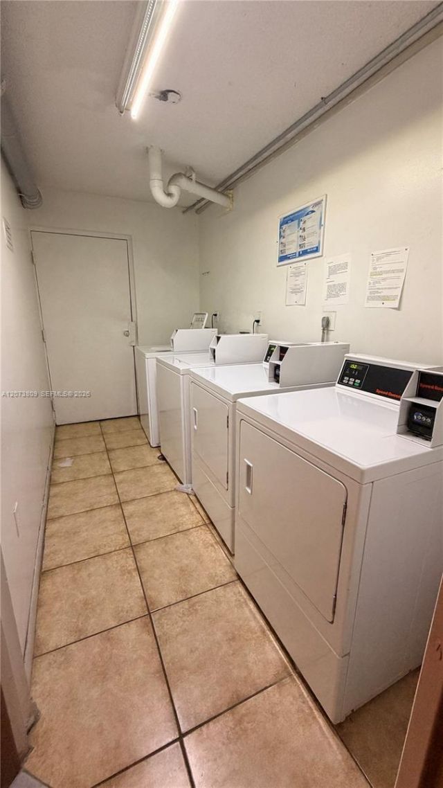 7075 NW 186th St, Unit C208, Hialeah, FL 33015 Photo