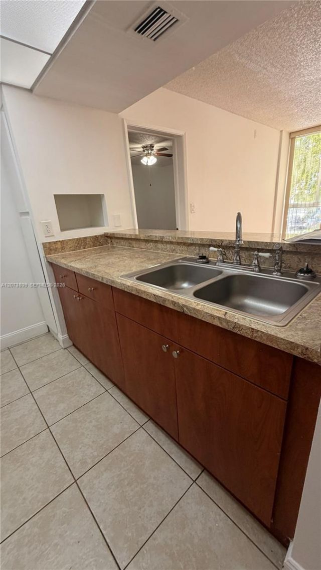 7075 NW 186th St, Unit C208, Hialeah, FL 33015 Photo