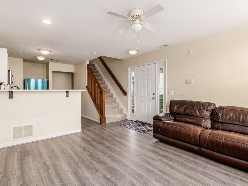8270 Sugar Magnolia Drive, Blacklick, OH 43004 Photo 14