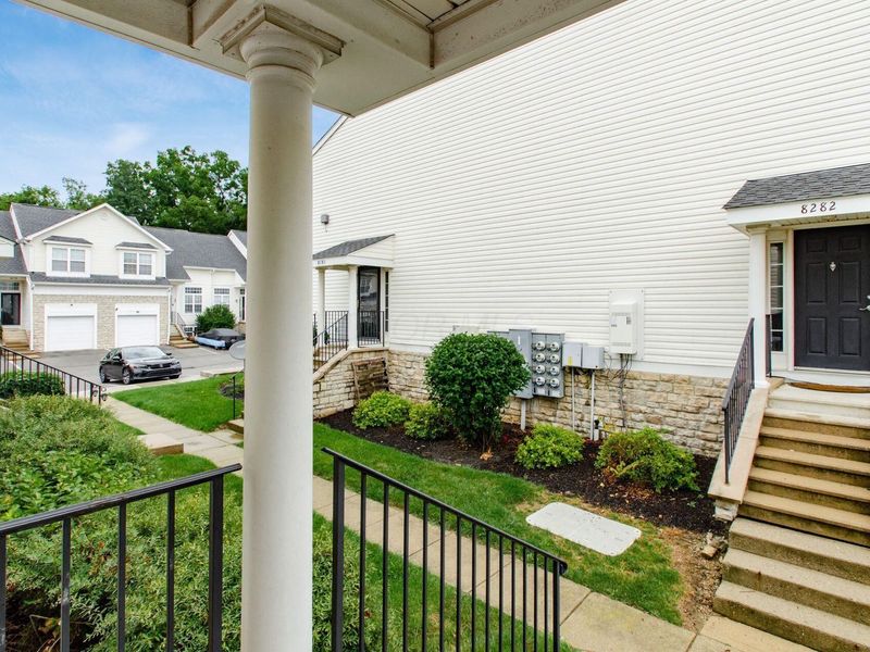 8270 Sugar Magnolia Drive, Blacklick, OH 43004 Photo 6