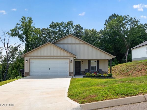 8021 Poplar Grove Lane, Powell, TN 37849