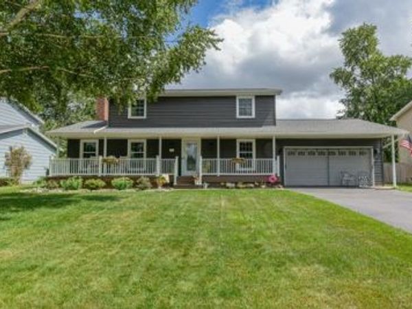 28 Stallion Circle, Rochester, NY 14626