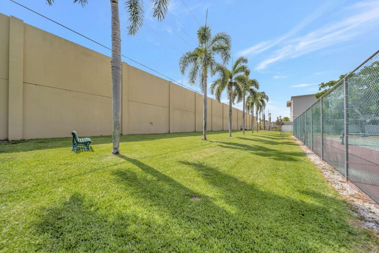 15305 Summer Lake Drive, Delray Beach, FL 33446 Photo
