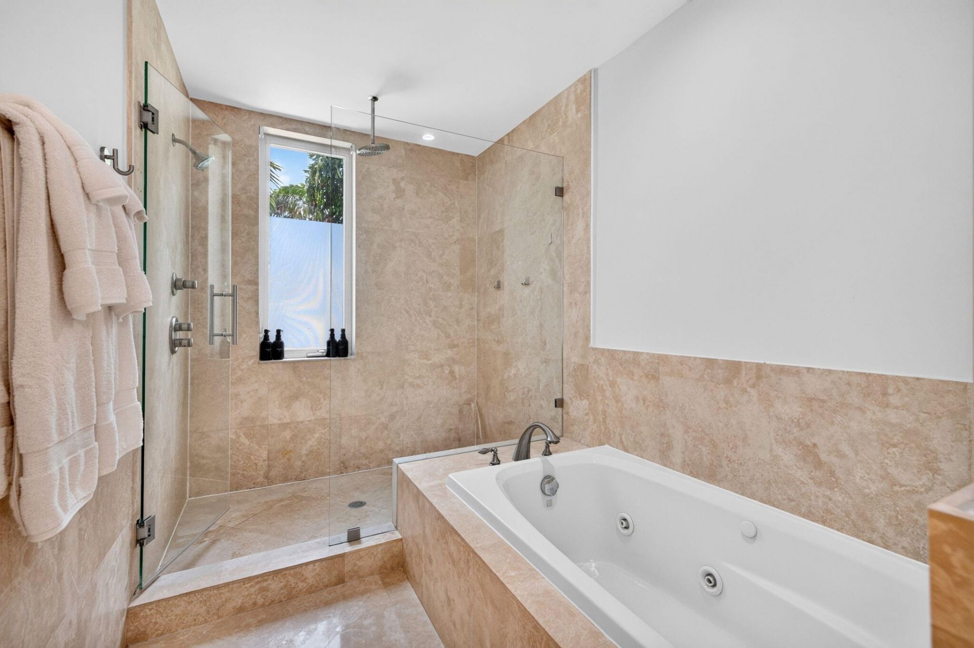 500 NE 17th Avenue, Fort Lauderdale, FL 33301 Photo