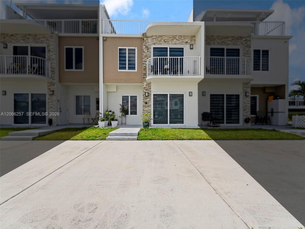 13949 SW 259th Way , Unit 13949, Homestead, FL 33032 Photo