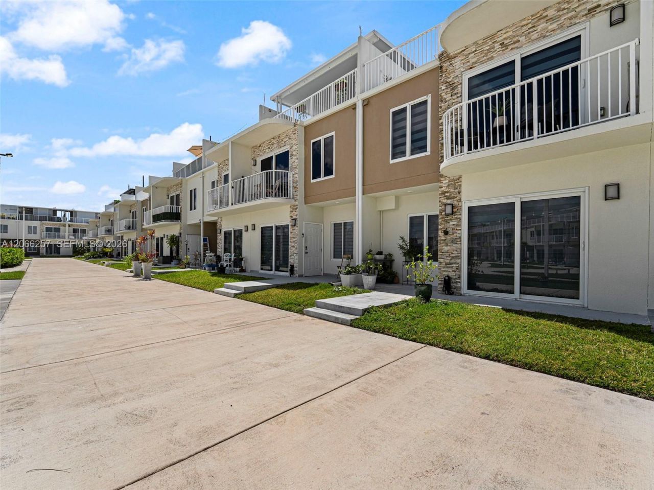 13949 SW 259th Way , Unit 13949, Homestead, FL 33032 Photo