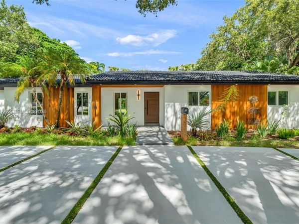 15321 SW 82nd Ave , Palmetto Bay, FL 33157