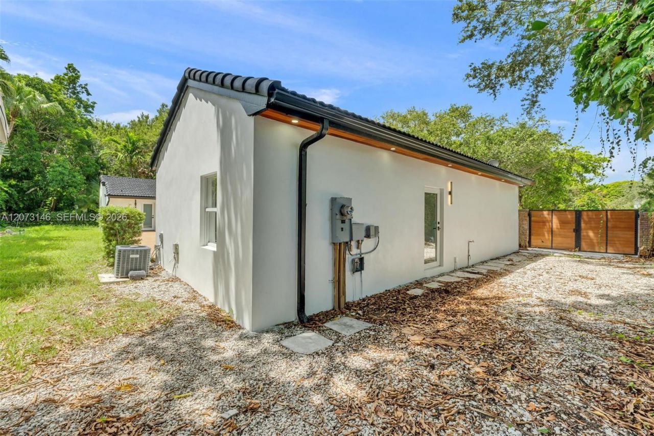 15321 SW 82nd Ave , Palmetto Bay, FL 33157 Photo