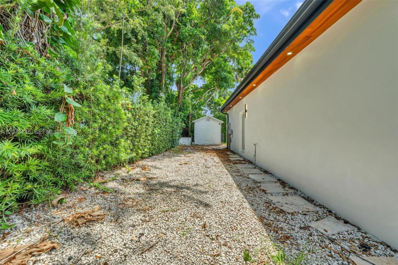 15321 SW 82nd Ave , Palmetto Bay, FL 33157 Photo
