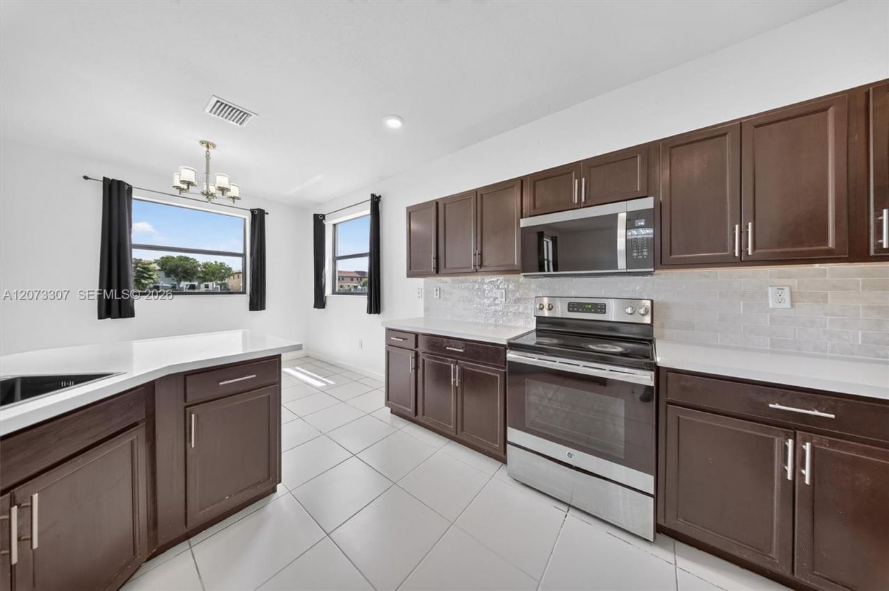 9371 W 35th Ave, Hialeah, FL 33018 Photo