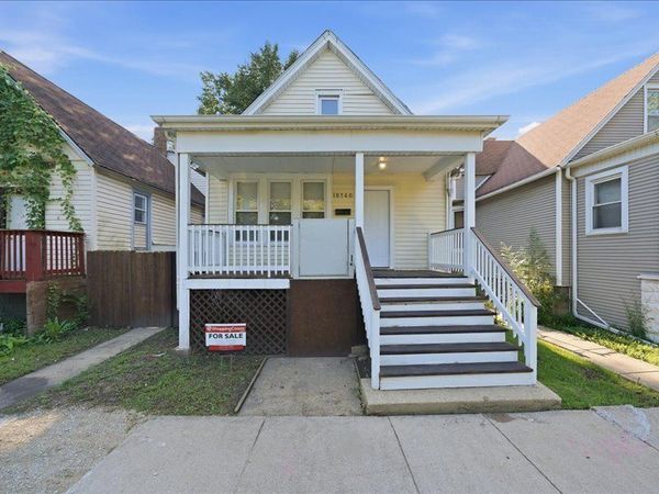 10560 S Edbrooke Avenue , Chicago, IL 60628