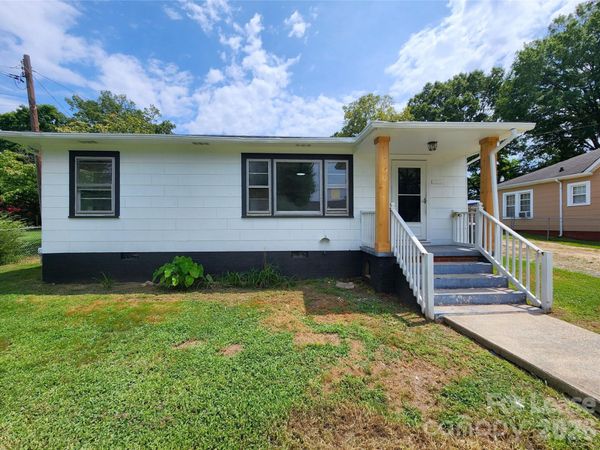 1208 N Juniper Avenue, Kannapolis, NC 28081