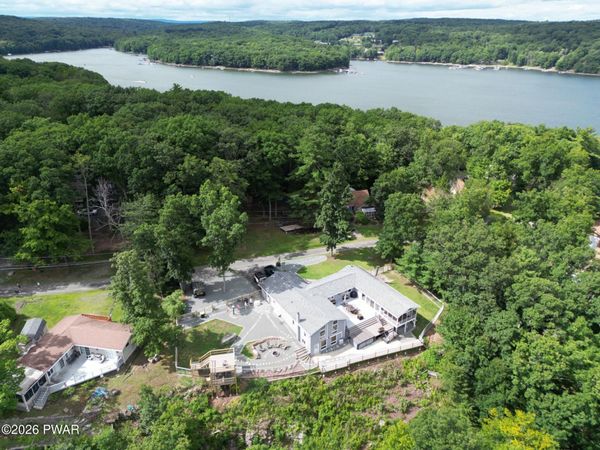 47 Summit Circle , Lakeville, PA 18438