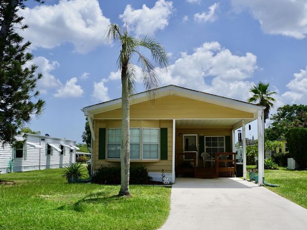 21 SE Iberian Lane, Port St. Lucie, FL 34952