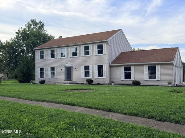 1113 Mourning Dove Lane, Bowling Green, OH 43402