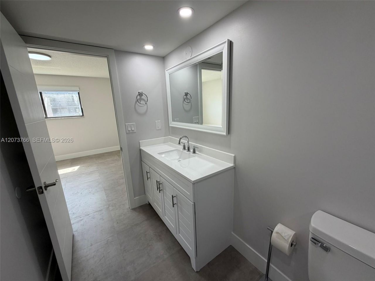 1360 W 41st St , Unit 103, Hialeah, FL 33012 Photo