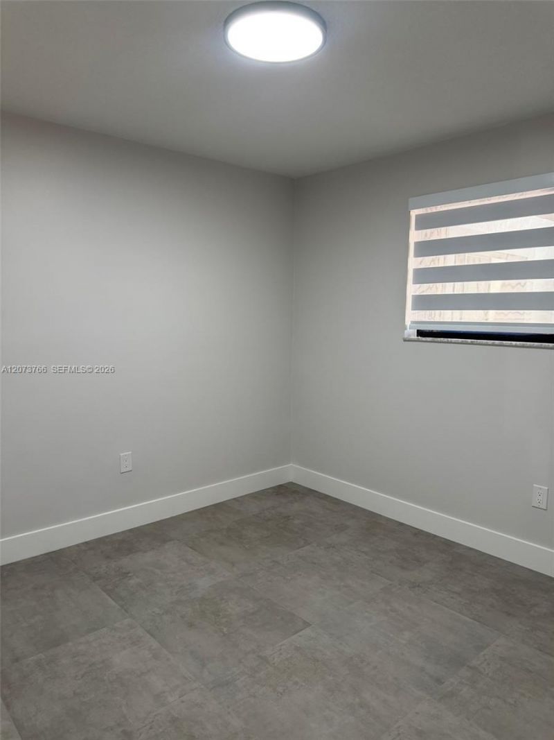 1360 W 41st St , Unit 103, Hialeah, FL 33012 Photo