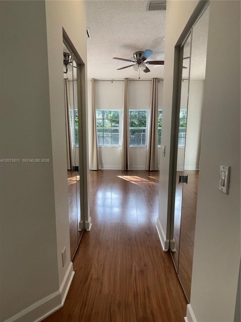 4407 Laurel Ridge Cir, Unit 1, Weston, FL 33331 Photo