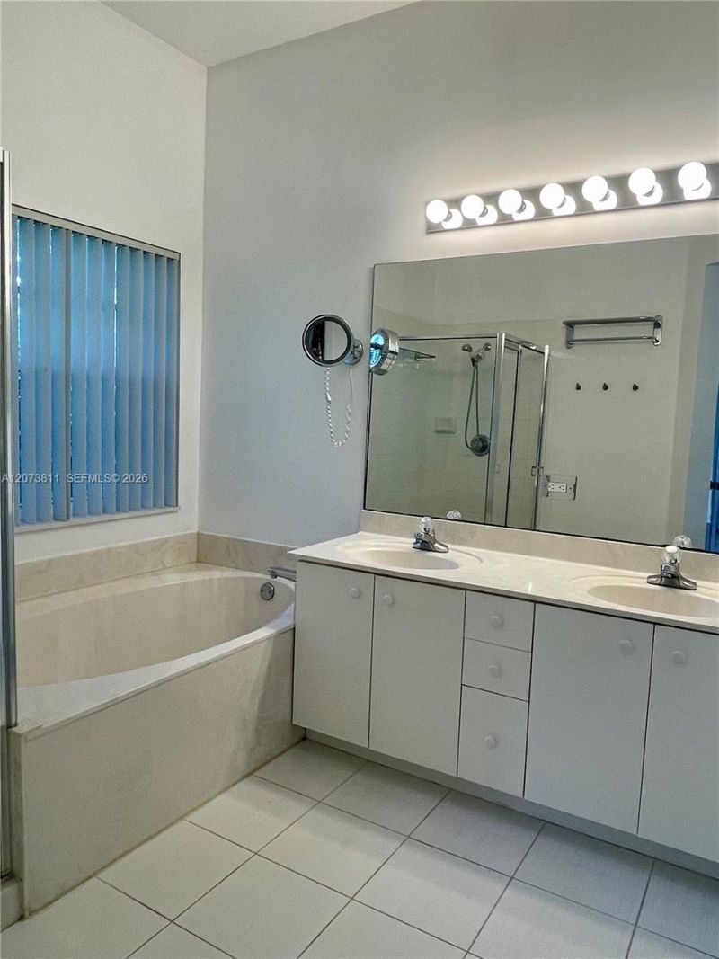 4407 Laurel Ridge Cir, Unit 1, Weston, FL 33331 Photo