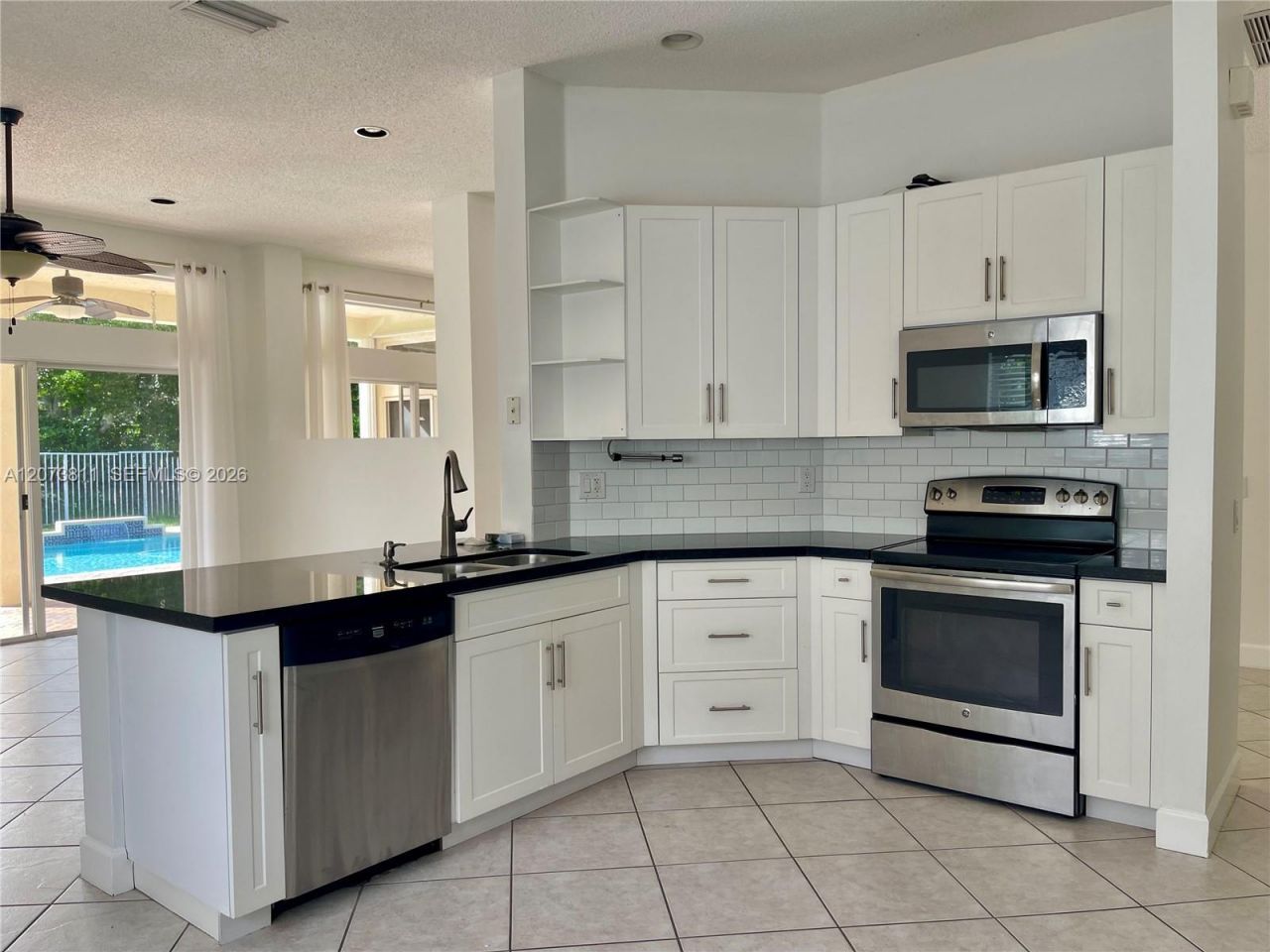 4407 Laurel Ridge Cir, Unit 1, Weston, FL 33331 Photo
