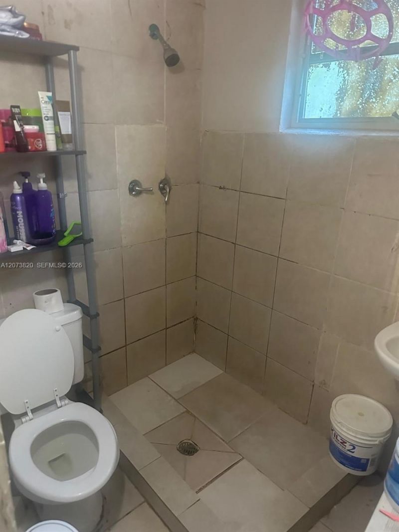 864 NW 116th St , Miami, FL 33168 Photo