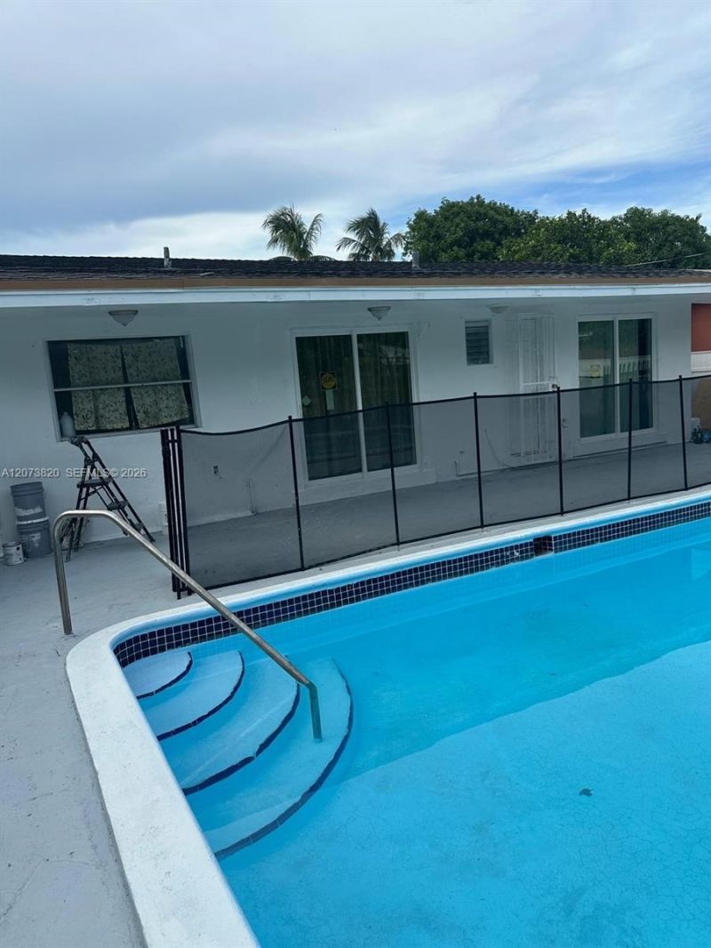 864 NW 116th St , Miami, FL 33168 Photo
