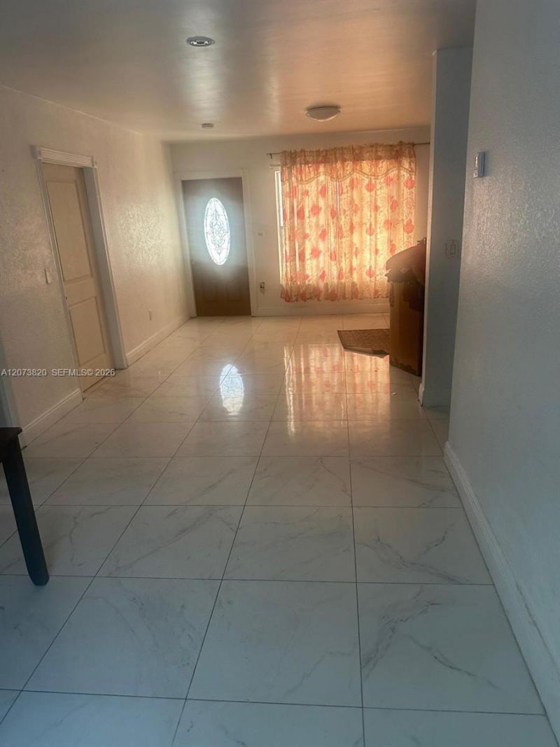 864 NW 116th St , Miami, FL 33168 Photo