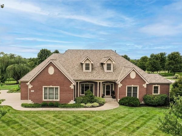 11706 Riverview Road, Kearney, MO 64060