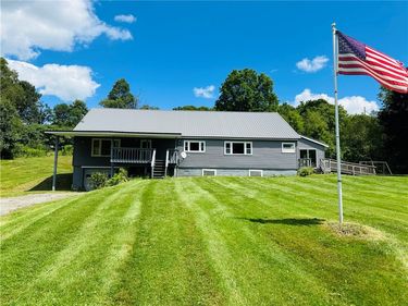 1408 E Brook Road, Walton, NY 13856