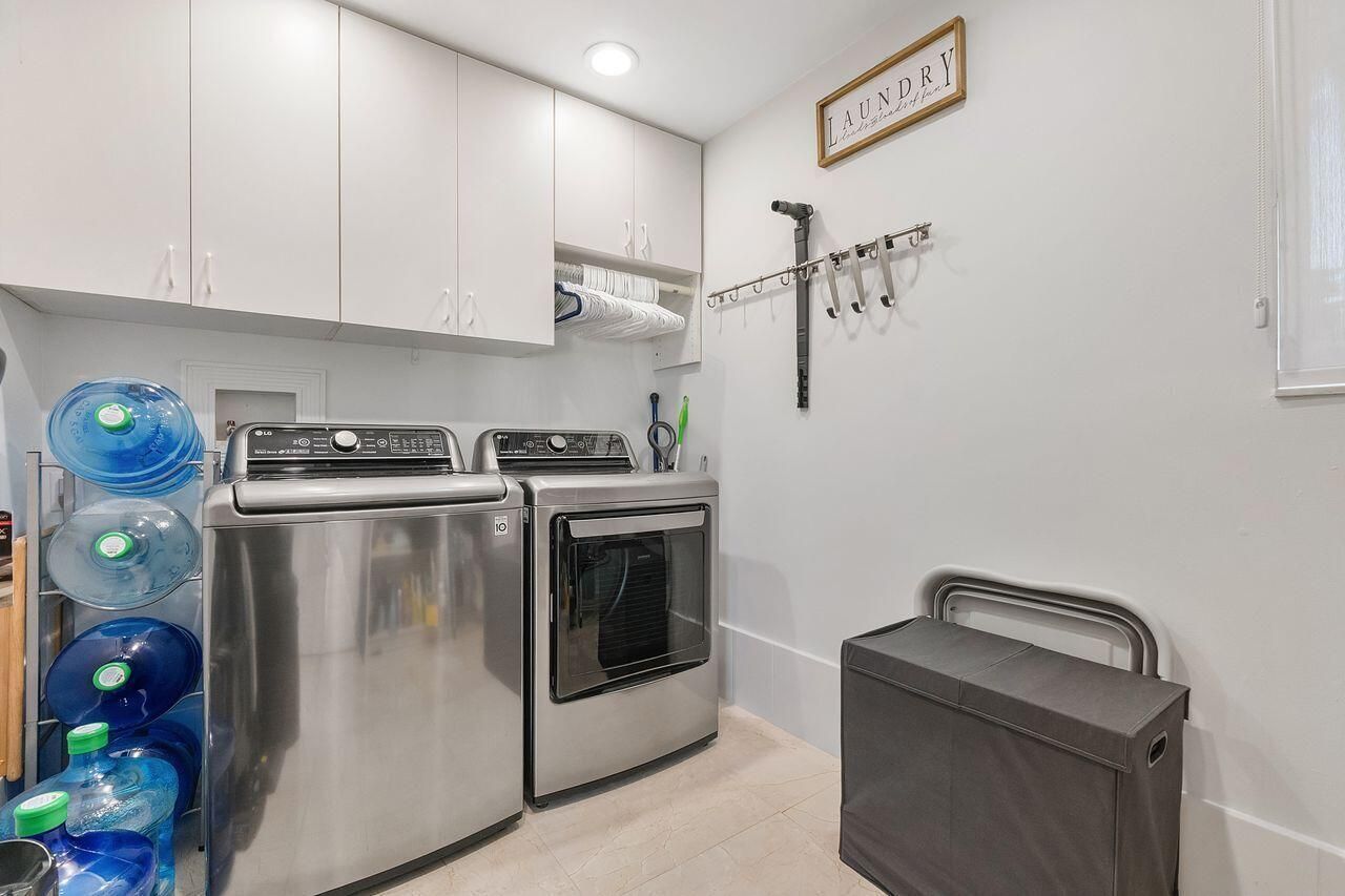 1081 Bel Aire Drive E, Pembroke Pines, FL 33027 Photo
