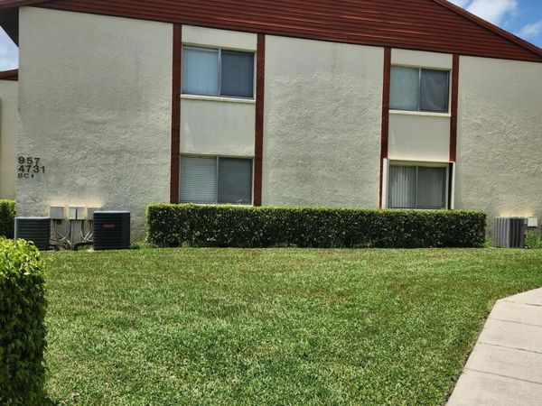 4731 Sable Pine Circle, Unit B1, West Palm Beach, FL 33417