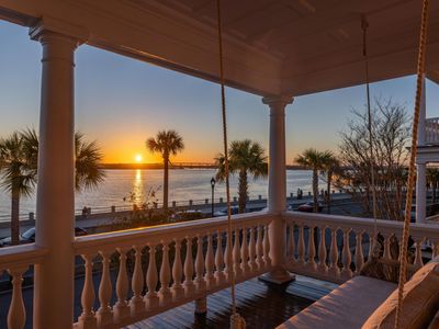104 Murray Boulevard, Charleston, SC 29401