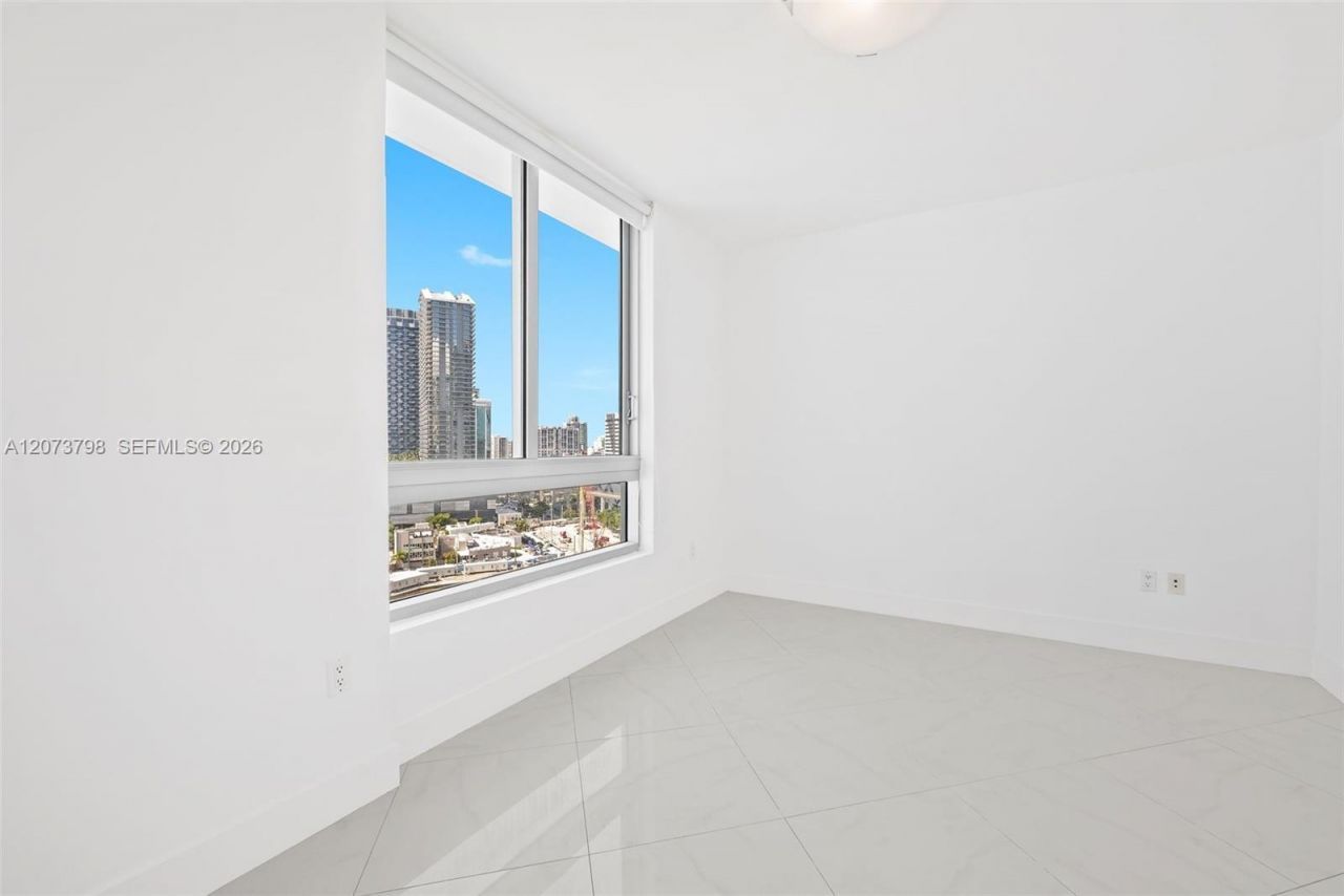 350 S Miami Ave , Unit 1912, Miami, FL 33130 Photo