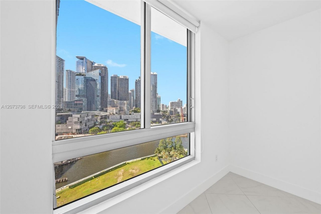 350 S Miami Ave , Unit 1912, Miami, FL 33130 Photo