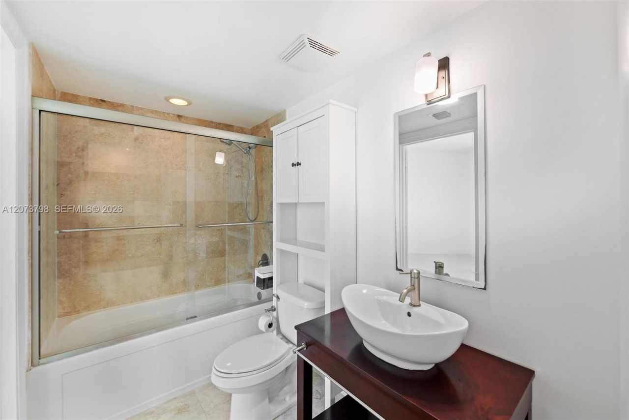 350 S Miami Ave , Unit 1912, Miami, FL 33130 Photo