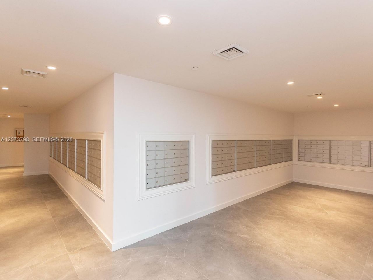 350 S Miami Ave , Unit 1912, Miami, FL 33130 Photo