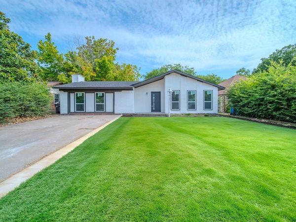 821 Lexington Drive, Lancaster, TX 75134