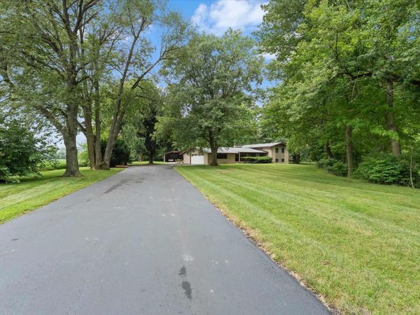 60491 County Road 15 Road, Elkhart, IN 46517